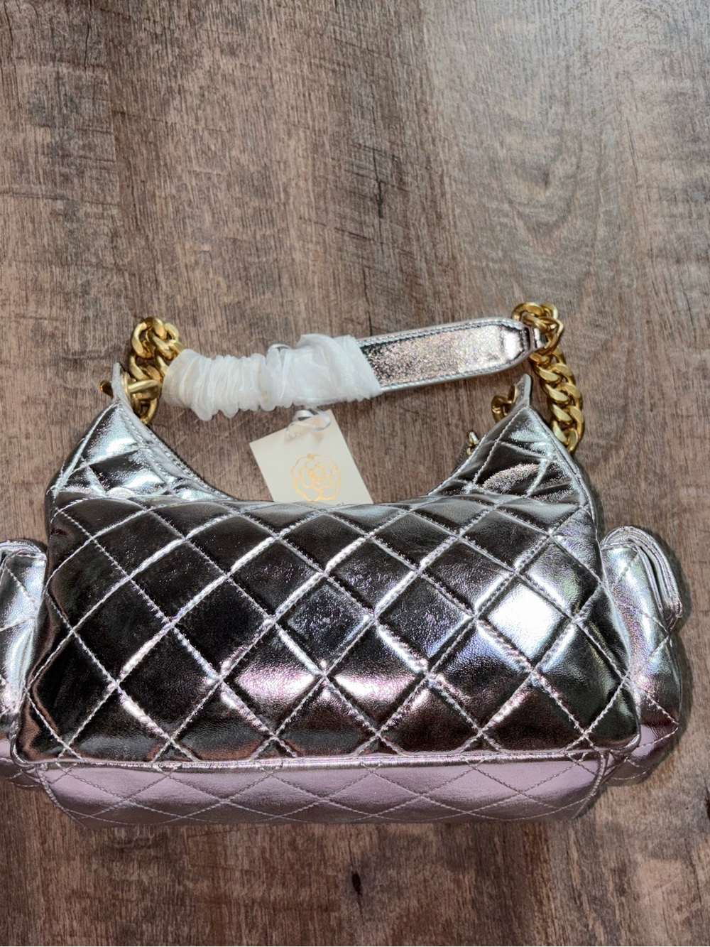 Metallic Silver Quilted Duel Pockets, includes box and dustbag - FREE SHIP! - Picture 10 of 11